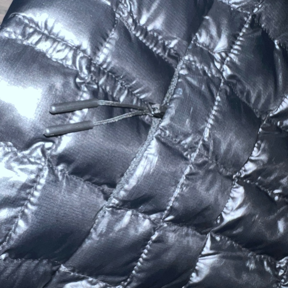 The North Face Black Puffer Jacket - Picture 4 of 14